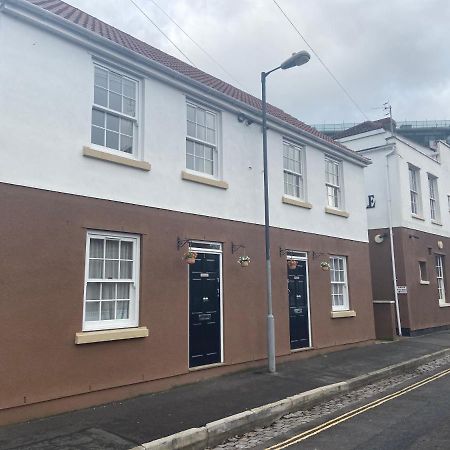 The Ashton Gate Mews Hotel Bristol Eksteriør billede