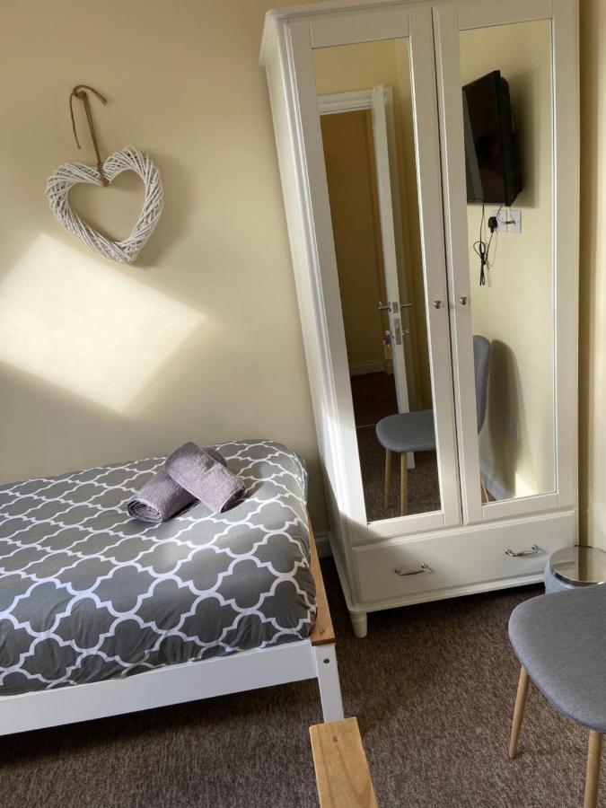 The Ashton Gate Mews Hotel Bristol Eksteriør billede